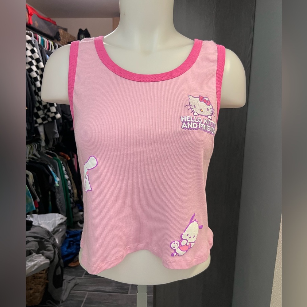 NWOT Hello Kitty & Friends Pink Crop Tank Top